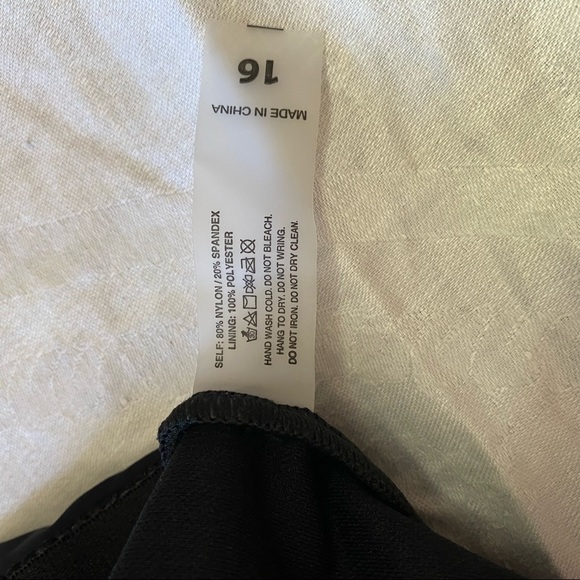 Tankini bathing suit top size 16, black with black Lacey overlay. Like new - Picture 5 of 9